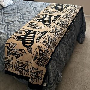 Double hand woven bed cover